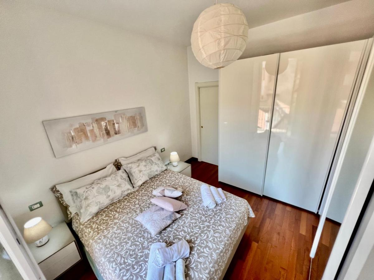 קומו Divina Luxury Apartment With Jacuzzi Near The Lake מראה חיצוני תמונה