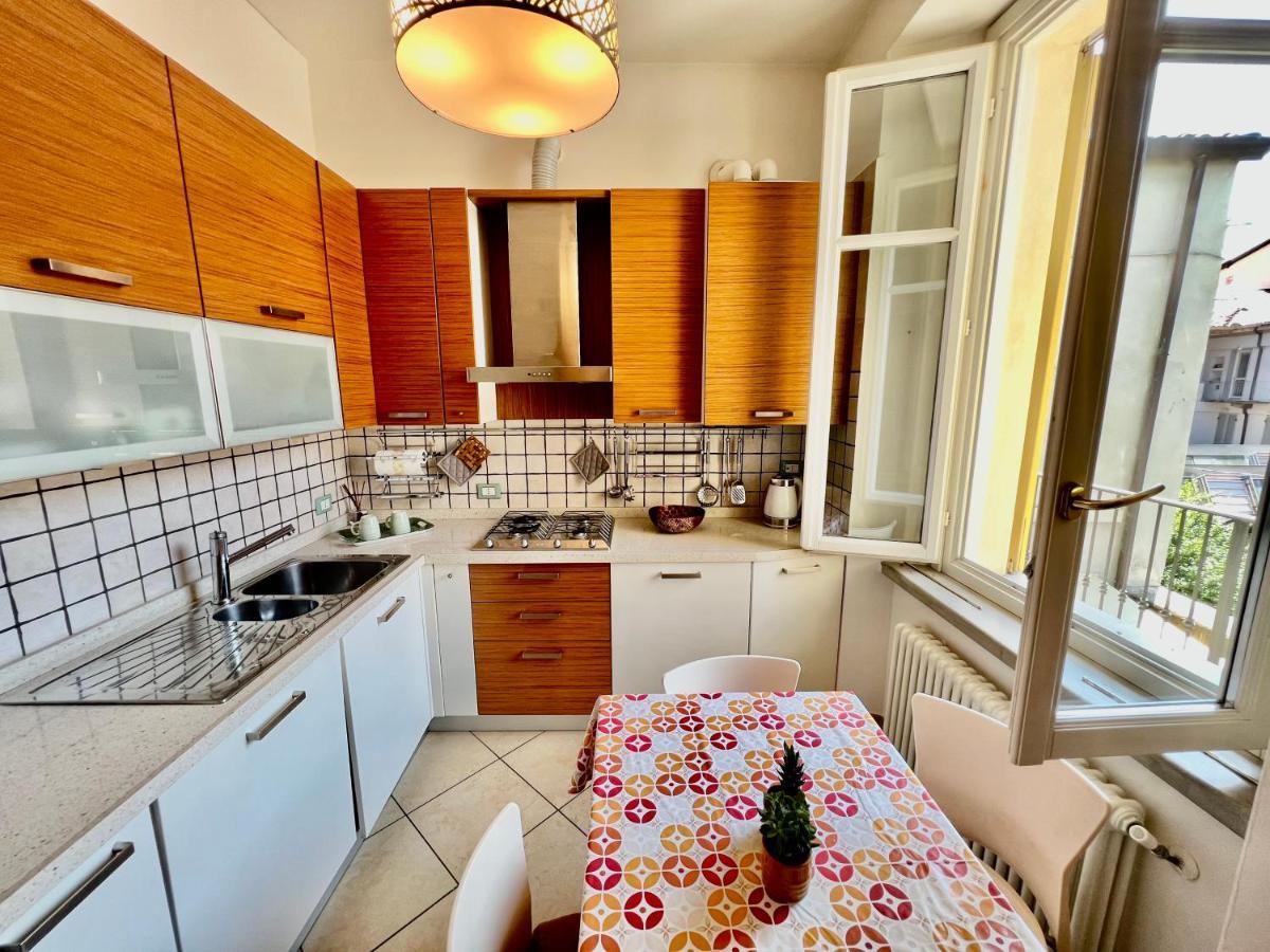 קומו Divina Luxury Apartment With Jacuzzi Near The Lake מראה חיצוני תמונה